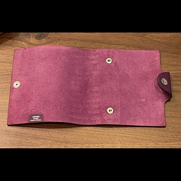 Hermes Ulysse Mini notebook cover in purple Togo leather. With box and ribbon. - Picture 2 of 10